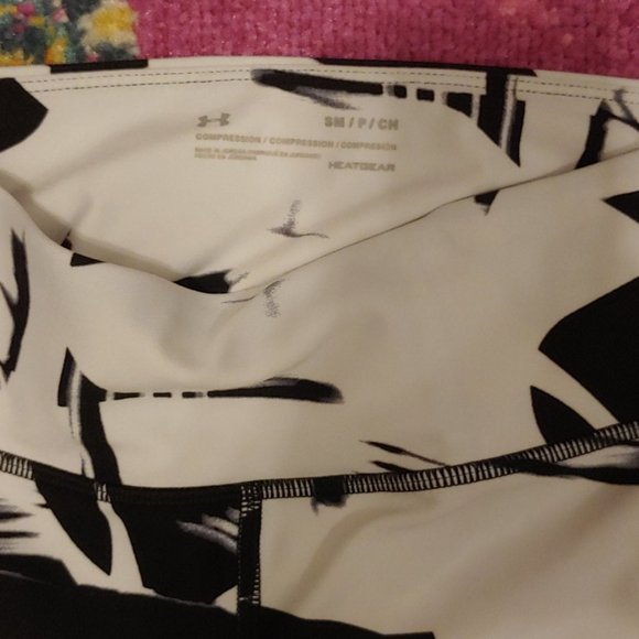 Under Armour Hg Printed Ankle Crop - Picture 3 of 4